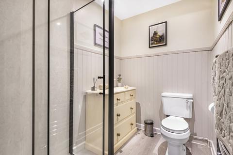 3 Willow Vale, Fetcham, Leatherhead, KT22 9TE