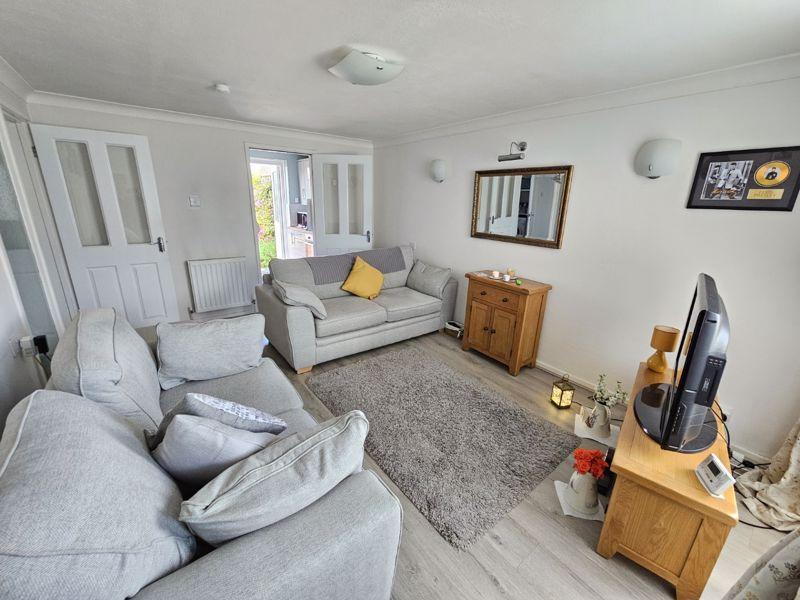 Lounge Additional