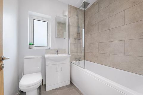 120 Windsor Drive, Orpington, BR6 6HF