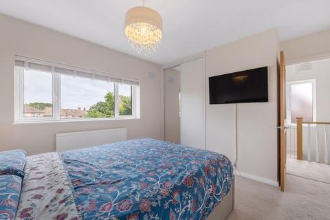 120 Windsor Drive, Orpington, BR6 6HF