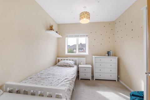 120 Windsor Drive, Orpington, BR6 6HF