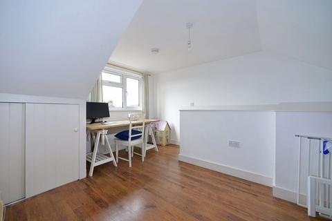 5 Alfold Road, Cranleigh, GU6 8NQ