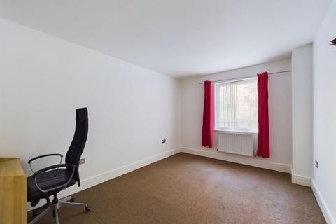 3 bedroom apartment for sale, Turner House, Cassilis Road, London