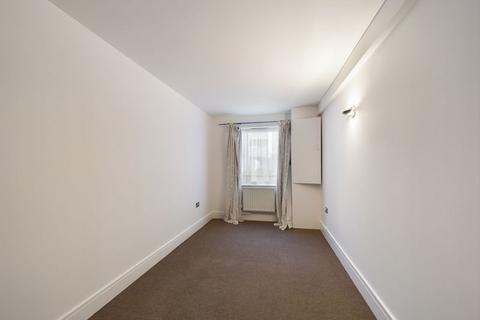 3 bedroom apartment for sale, Turner House, Cassilis Road, London