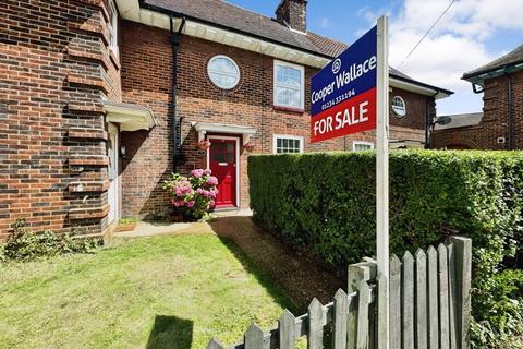 3 bedroom terraced house for sale, East Square, Bedford MK42