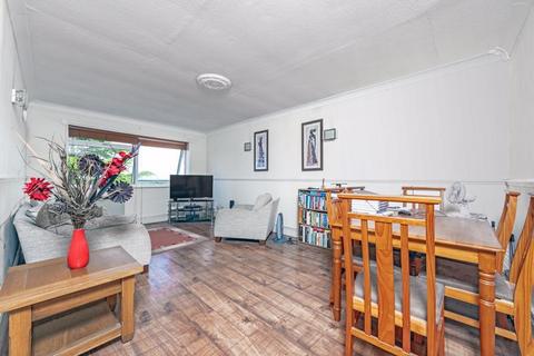 2 bedroom flat for sale, Carshalton Grove, Sutton