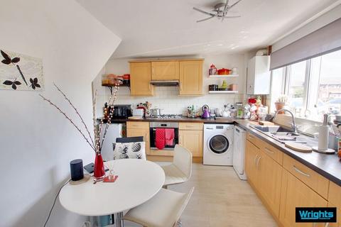 6 Home Close, Trowbridge, BA14 7AZ