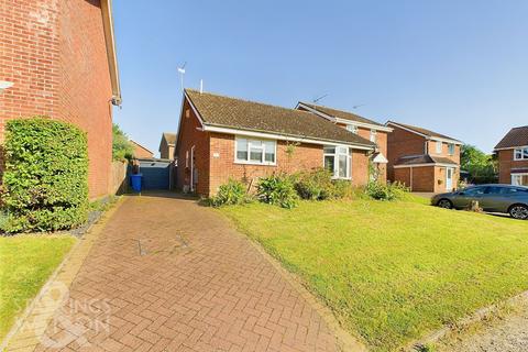 6 Bucknam Close, Kessingland, Lowestoft, NR33 7NX