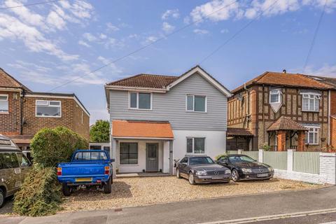 4 bedroom detached house for sale, St. Andrews Road, Farlington