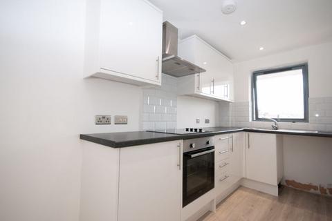 1 bedroom apartment for sale, Glendale Gardens, Leigh-On-Sea SS9