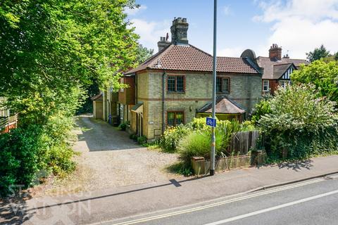 2 bedroom ground floor flat for sale, Ipswich Road, Norwich