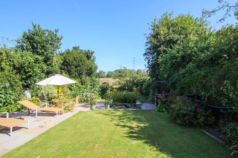 2 bedroom detached bungalow for sale, Etchinghill OIEO £425,000