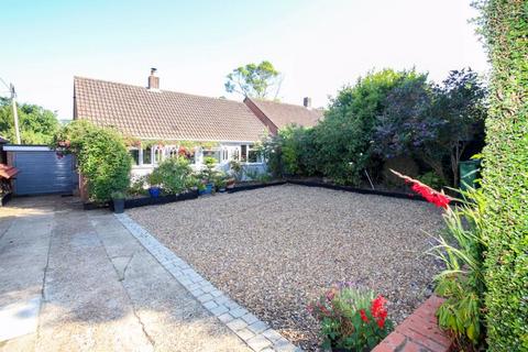 2 bedroom detached bungalow for sale, Etchinghill OIEO £425,000