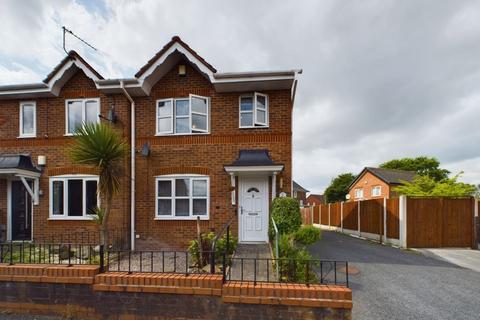 3 bedroom terraced house for sale, Greetland Drive, Blackley, Manchester, M9