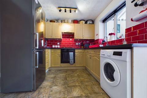 3 bedroom terraced house for sale, Greetland Drive, Blackley, Manchester, M9