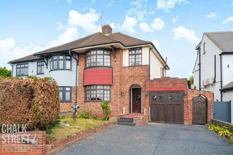 1a Ravenscourt Drive, Hornchurch, RM12 6HP