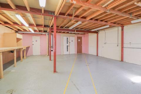 Warehouse to rent, Unit 16, Charfleets Road, Canvey Island