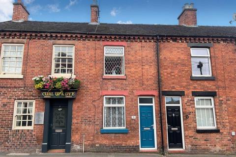 2 bedroom terraced house for sale, West Street, Leek, ST13 8AF.