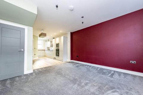 4 bedroom terraced house for sale, Mill Houses, South Street, Morley, Leeds