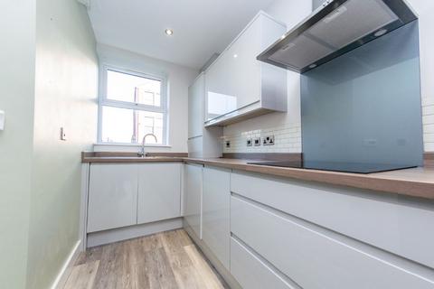 4 bedroom terraced house for sale, Mill Houses, South Street, Morley, Leeds