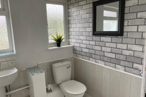 23 The Lowe, Chigwell, IG7 4LN