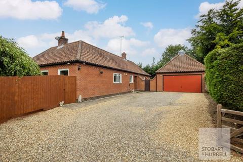 4 bedroom detached bungalow for sale, Hall Road, Norwich NR12