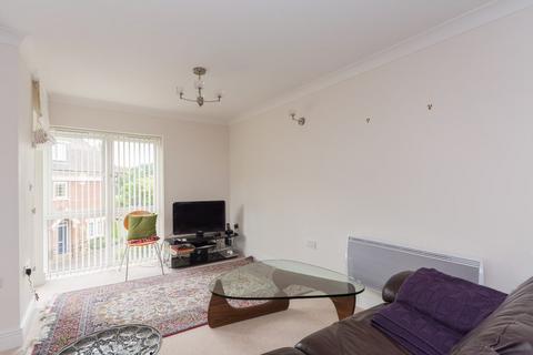 3 bedroom apartment to rent, Elizabeth Jennings Way, Summertown