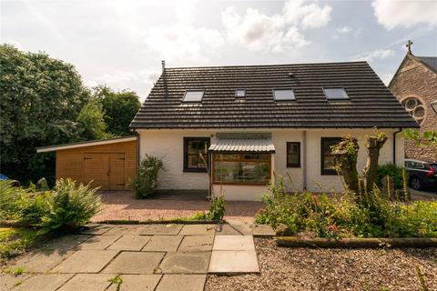 Tigh-na-creag Highland Road, Gilmerton, Crieff, PH7 3NA
