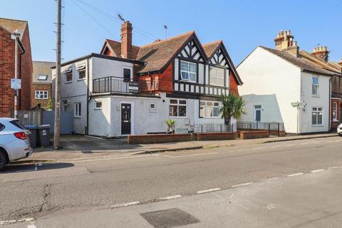 4 bedroom semi-detached house for sale, Middle Deal Road, Deal, Kent, CT14 9RG