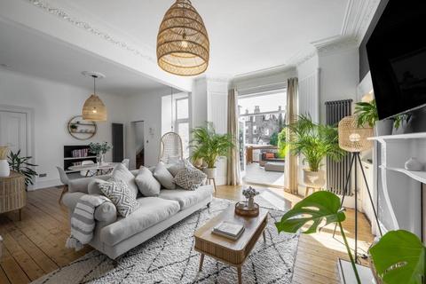 4 bedroom terraced house to rent, Carlton Place, Aberdeen, AB15