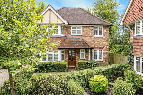 3 bedroom detached house for sale, Searchwood Heights, Warlingham, CR6 9GE