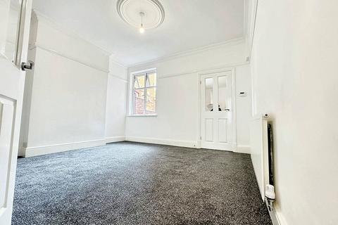 3 bedroom terraced house for sale, Conway Road, Leicester LE2