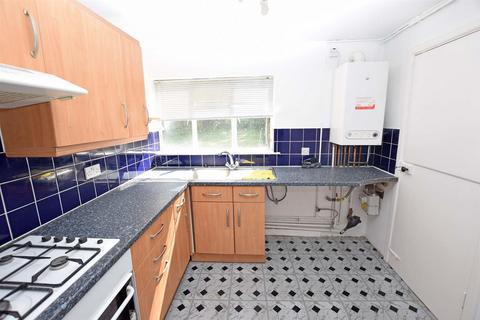 2 bedroom flat for sale, Huckleberry Close, Chatham