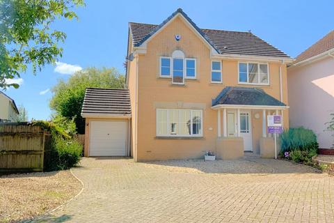 4 bedroom detached house for sale, South Hayes Copse, Landkey