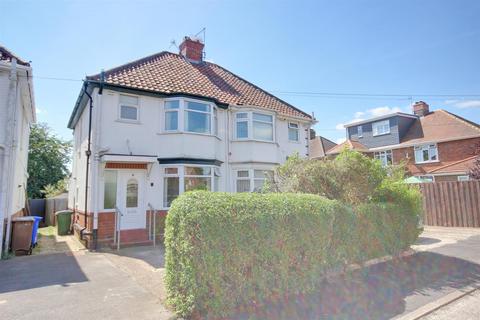 3 bedroom semi-detached house for sale, Southwood Drive, Cottingham