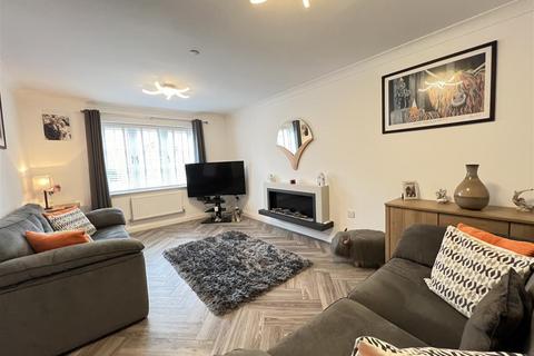 23 Y Dolydd, Cwmdare, Aberdare, CF44 8EX