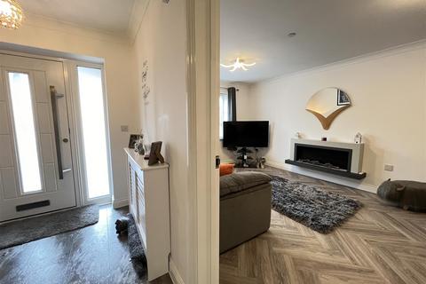 23 Y Dolydd, Cwmdare, Aberdare, CF44 8EX