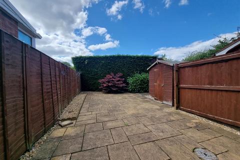 27 Laburnum Close, Hollywood, Birmingham, B47 5QW