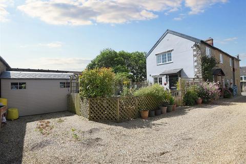 3 bedroom cottage for sale, North Street, Milborne Port, Sherborne