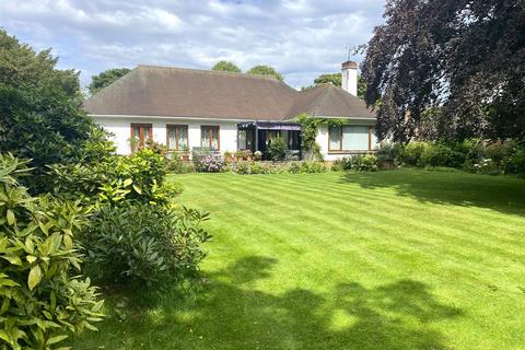 3 bedroom detached bungalow for sale, Atwick Road, Hornsea