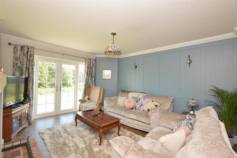 4 bedroom detached house for sale, Rural Outskirts of Wootton