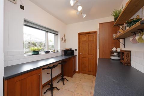 86 Ulverston Road, Dalton-in-furness, LA15 8EY