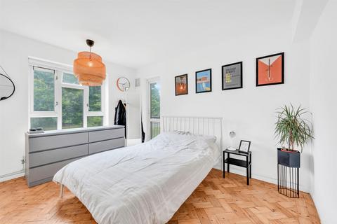 3 bedroom flat for sale, London Road, Bromley