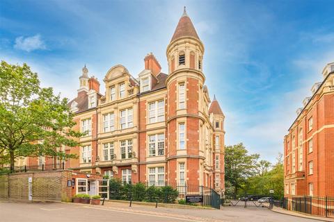 3 bedroom flat to rent, Frognal Rise, Hampstead, NW3