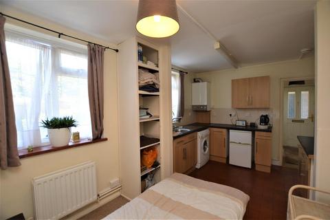 1 bedroom maisonette for sale, Baldwins Lane, Croxley Green, Rickmansworth