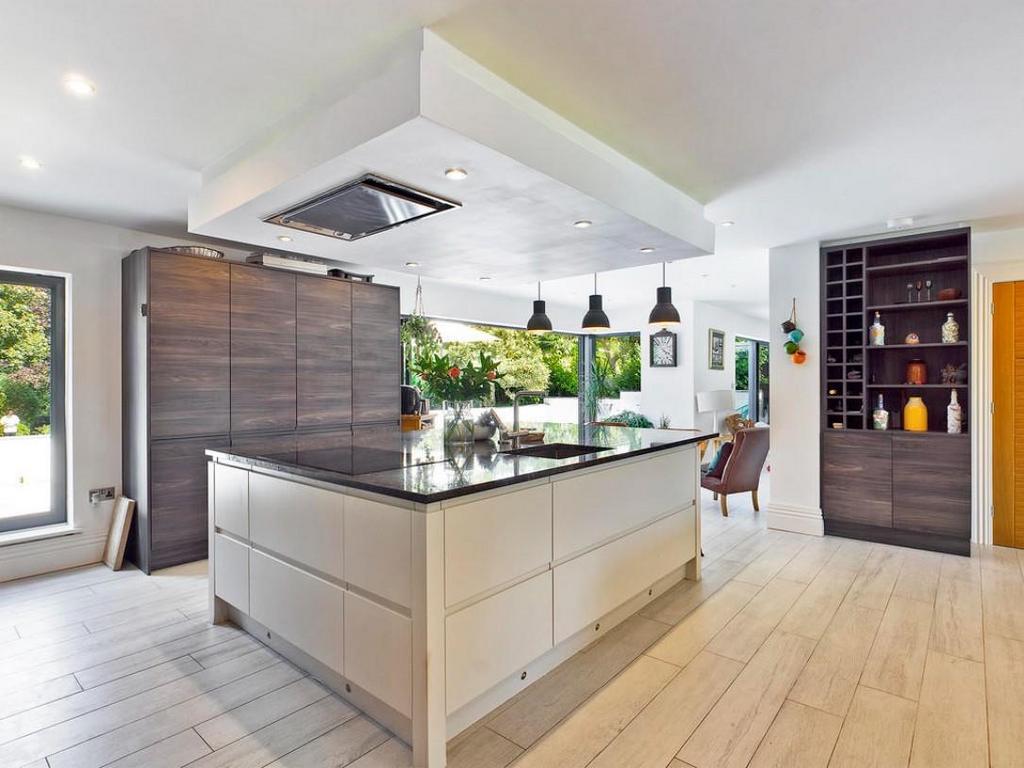Kitchen 6.jpg
