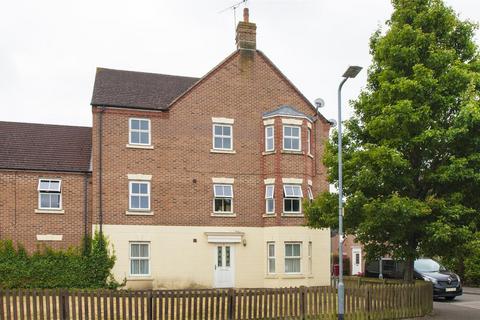 2 bedroom apartment for sale, Tracy Avenue, Langley, Berkshire