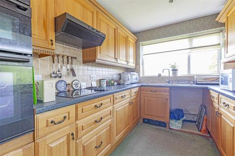 16 Ashopton Drive, Bamford, Hope Valley, S33 0BU