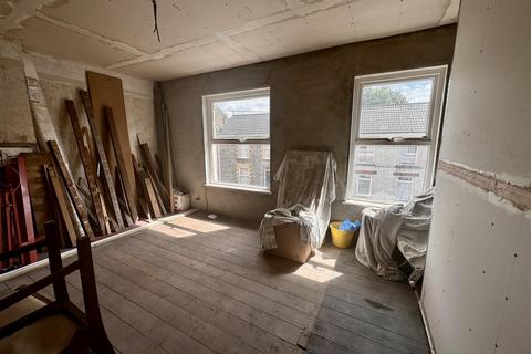 95 Betws Road, Ammanford, SA18 2HG