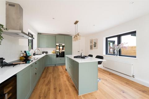 59 Nork Way, Banstead, SM7 1HL